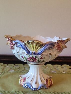 Capodimonte Made In Italy Vintage Porcelain Pedestal Bowl